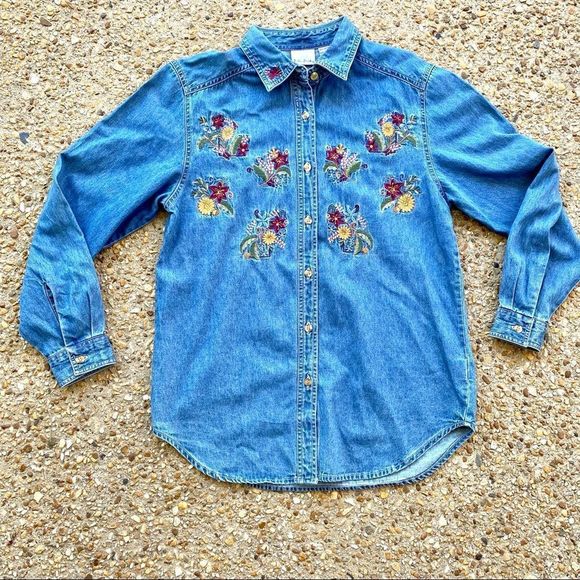 VTG Bobbie Brooks Floral Embroidered Oversized Denim Button Down Shirt Size S - Picture 1 of 11